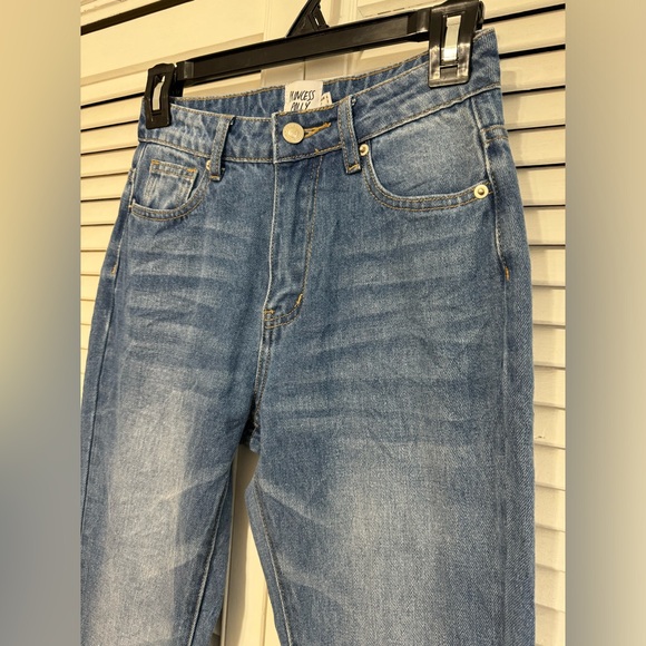 PRINCESS POLLY flared medium wash jeans - Picture 6 of 8